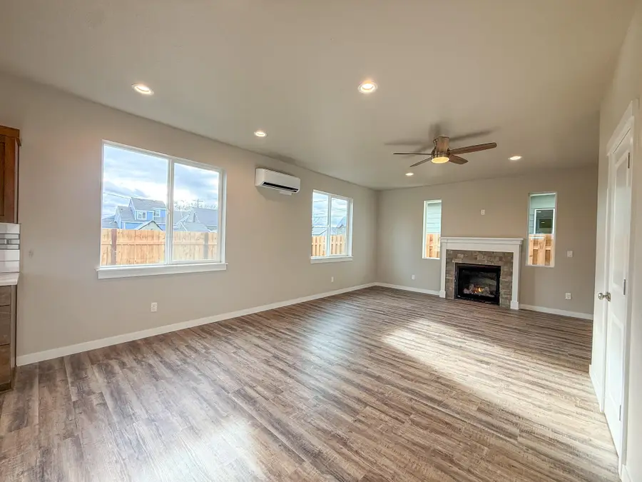 321 NE 6th, Prineville, OR 97754 - Image #3