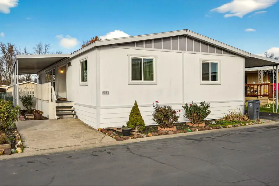 3555 S Pacific, Medford, OR 97501 - Image #2