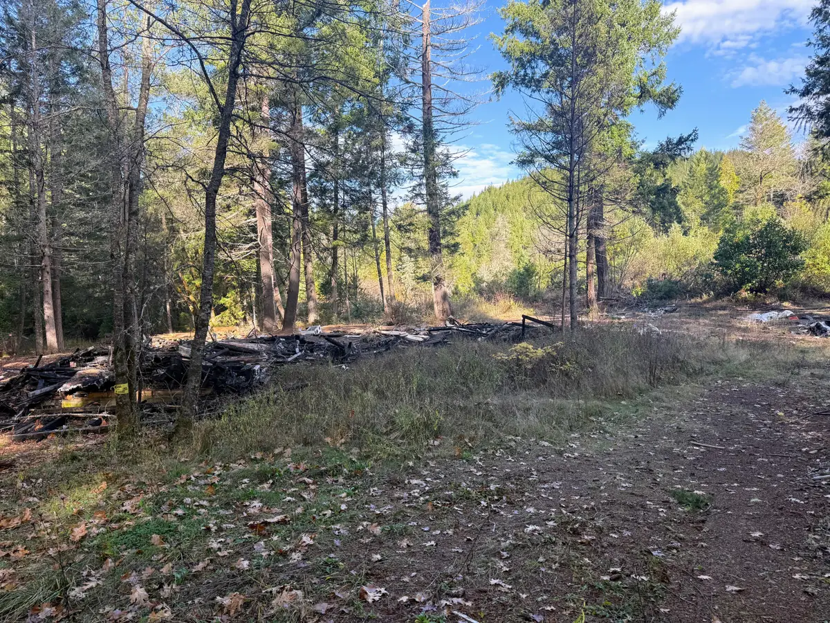 37265 Redwood, Obrien, OR 97534 - Image #1