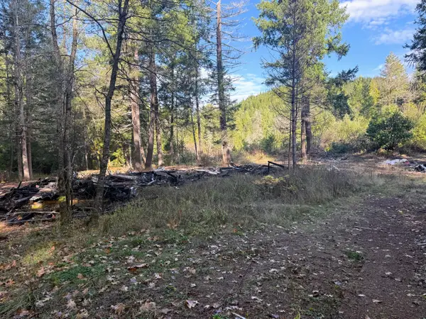 37265 Redwood, O'Brien, OR 97534