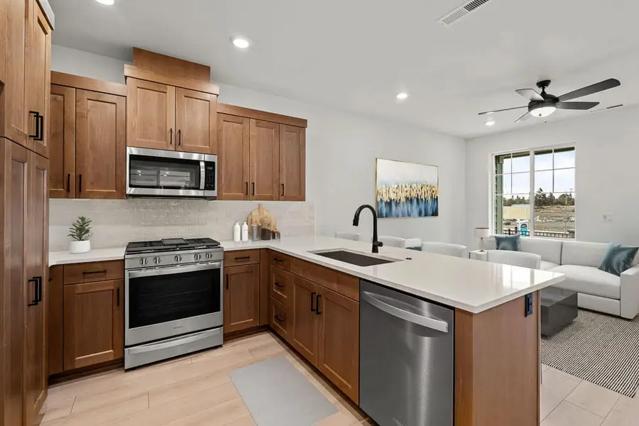 3093 NE Nipper, Bend, OR 97701 - Image #2