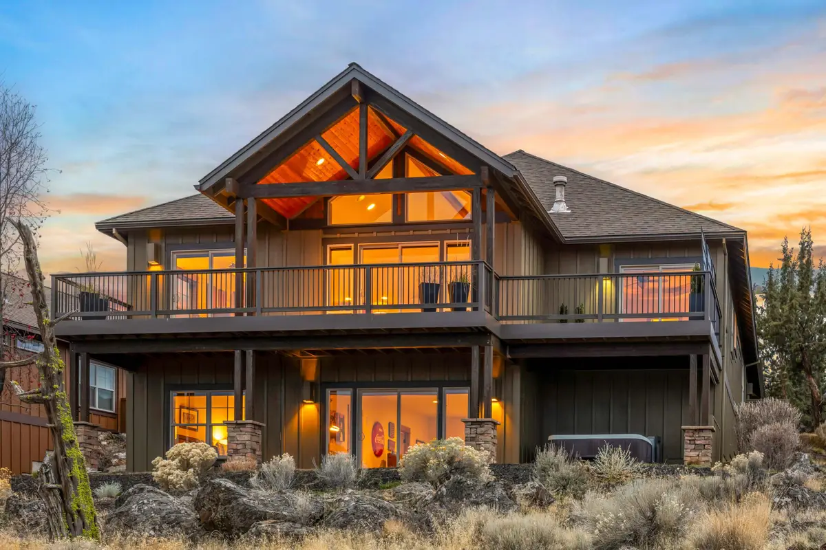 360 Vista Rim Drive, Redmond, OR 97756 - #1