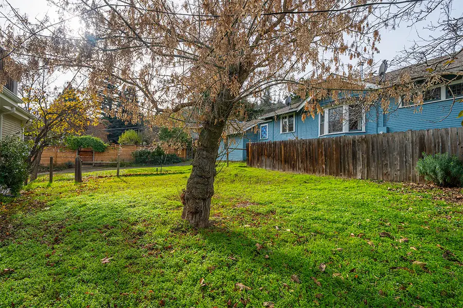126 Nursery Street, Ashland, OR 97520 - Image #3