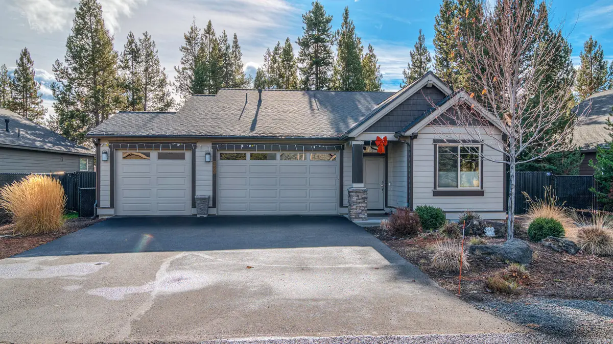 16501 Charlotte Day, La Pine, OR 97739 - Image #1