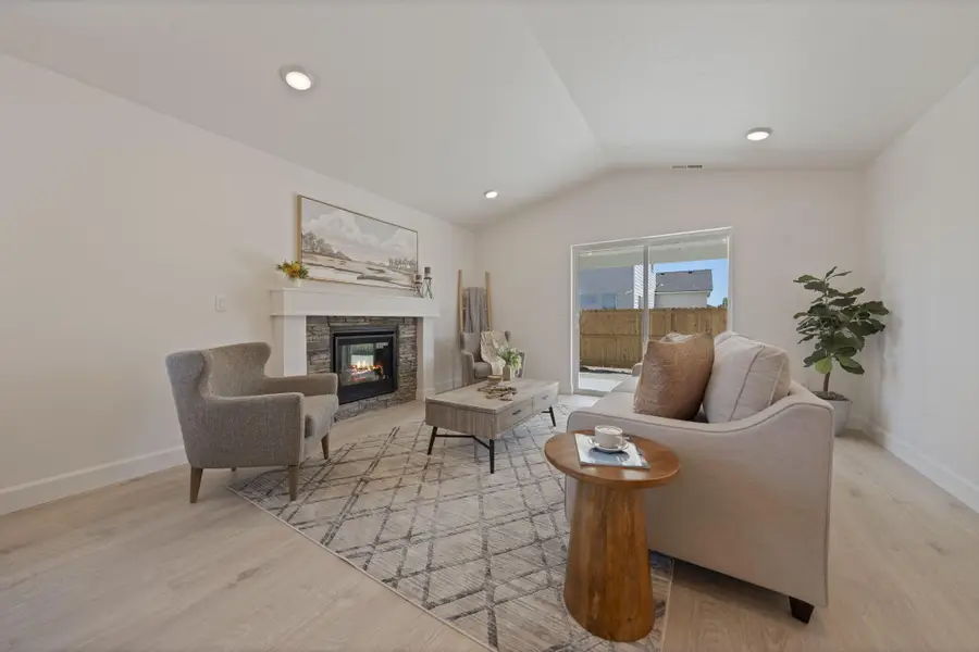 1050 NW Fairway, Madras, OR 97741 - Image #3