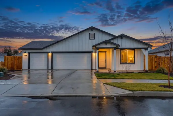 1062 NW Walnut, Redmond, OR 97756