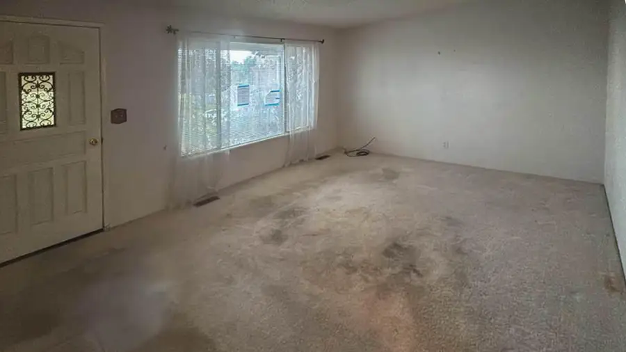 1023 NE Primrose, Grants Pass, OR 97526 - Image #2