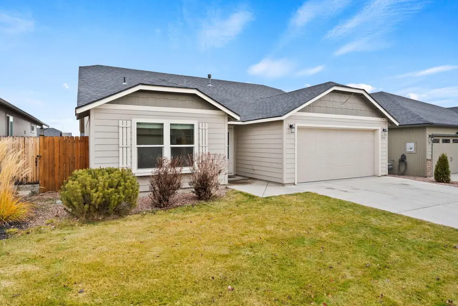 3539 SW Pumice Stone, Redmond, OR 97756 - Image #3