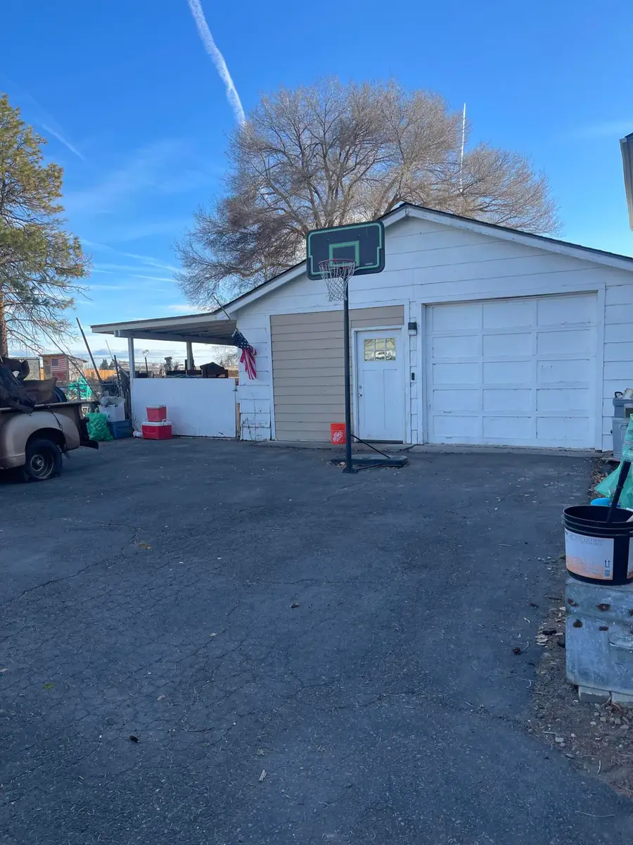 192 W Court, Merrill, OR 97633 - Image #3