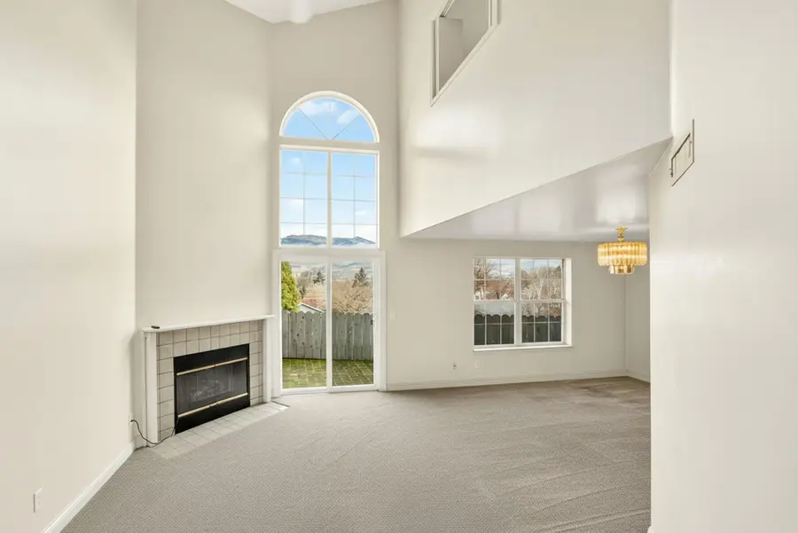 370 Glenn, Ashland, OR 97520 - Image #3