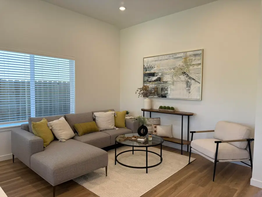 603 NE Arnold, Madras, OR 97741 - Image #3