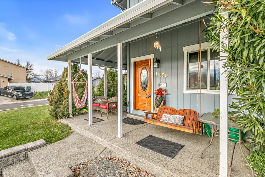 1250 Diamond, Medford, OR 97501 - Image #3