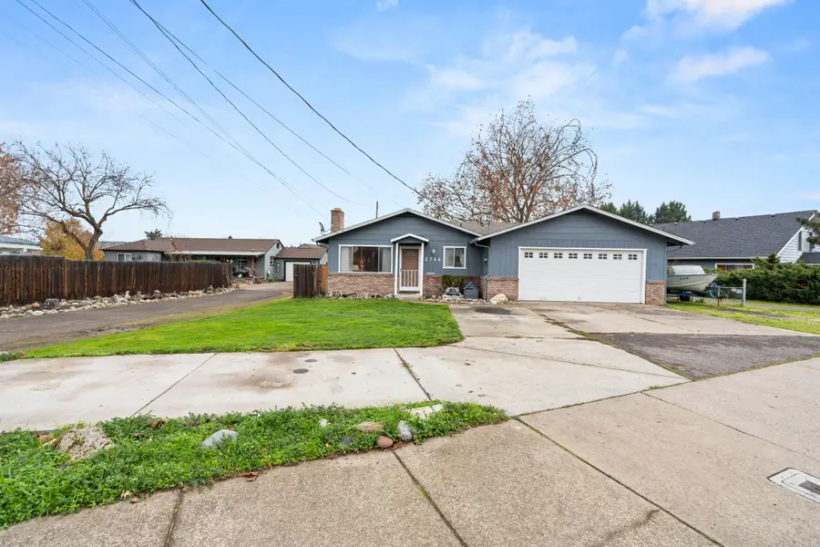 2744 Merriman, Medford, OR 97501 - Image #2