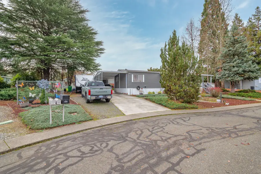 1113 Lee Roze, Grants Pass, OR 97527 - Image #2