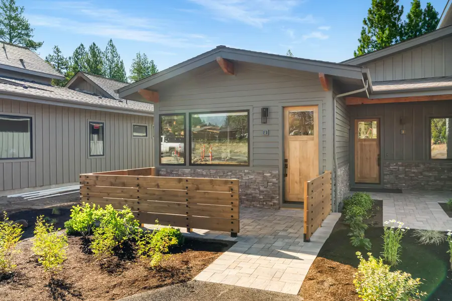 18257 Forestbrook Lp, Bend, OR 97707 - Image #3