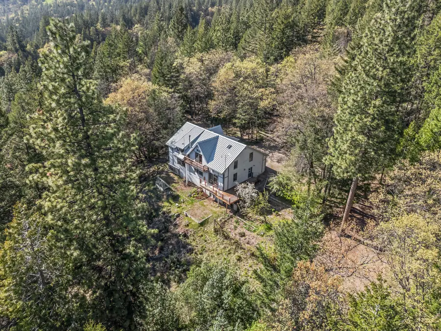 827 Tyler Creek, Ashland, OR 97520 - Image #2