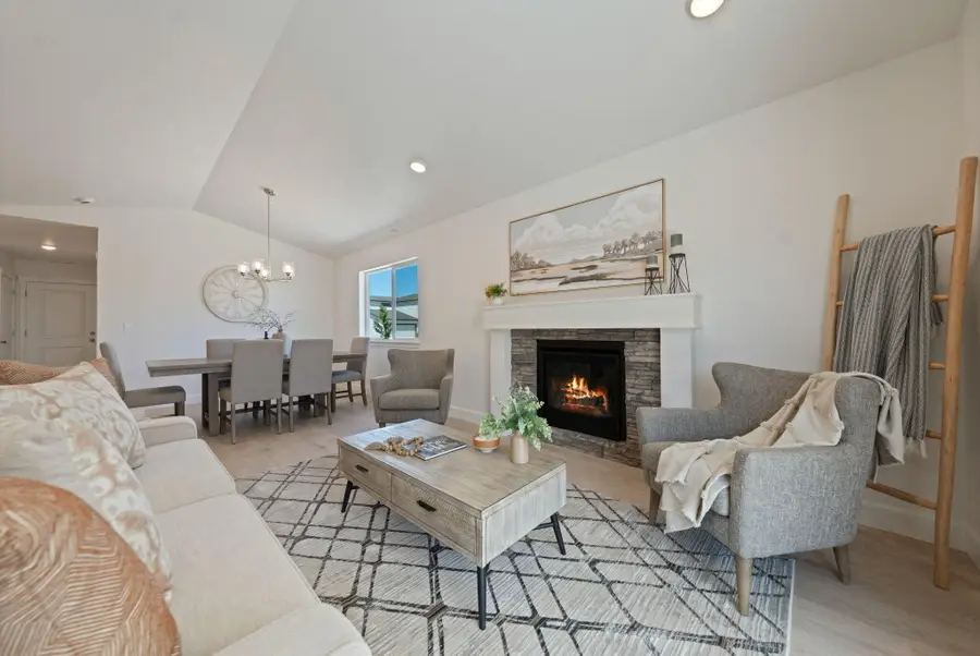 443 NW Monte Vista, Madras, OR 97741 - Image #3