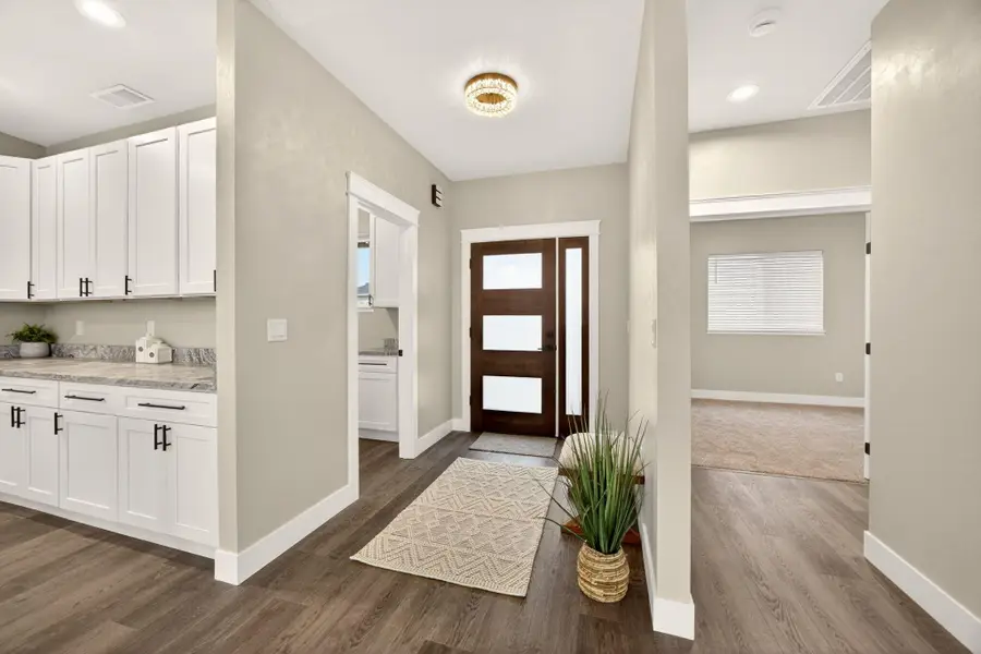 3129 Monaco, Medford, OR 97504 - Image #3