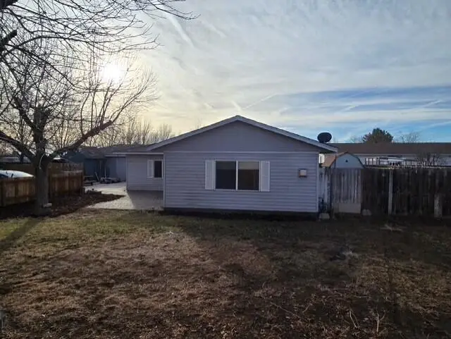 2310 W Antler, Redmond, OR 97756 - Image #2