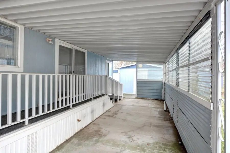 22071 Highway 62, Shady Cove, OR 97539 - Image #3