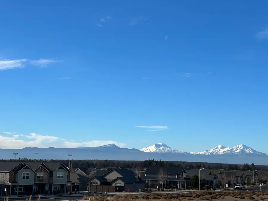 4015 SW 38th, Redmond, OR 97756 - Image #2