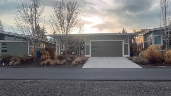 2233 NW Deschutes, Bend, OR 97703