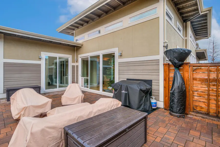 2233 NW Deschutes Place, Bend, OR 97703 - #3