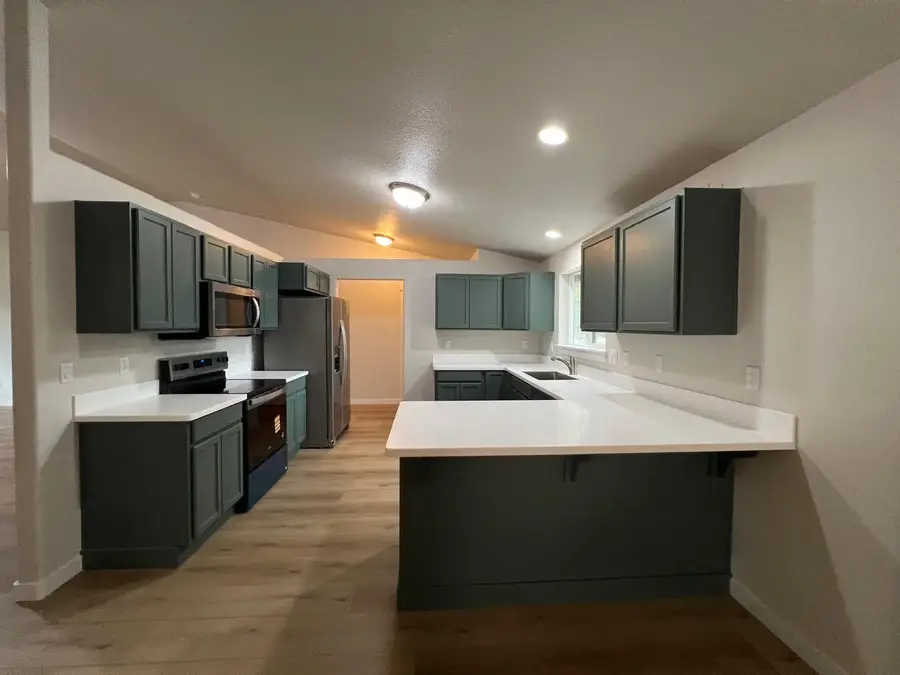 537 SE Ponderosa, Madras, OR 97741 - Image #3