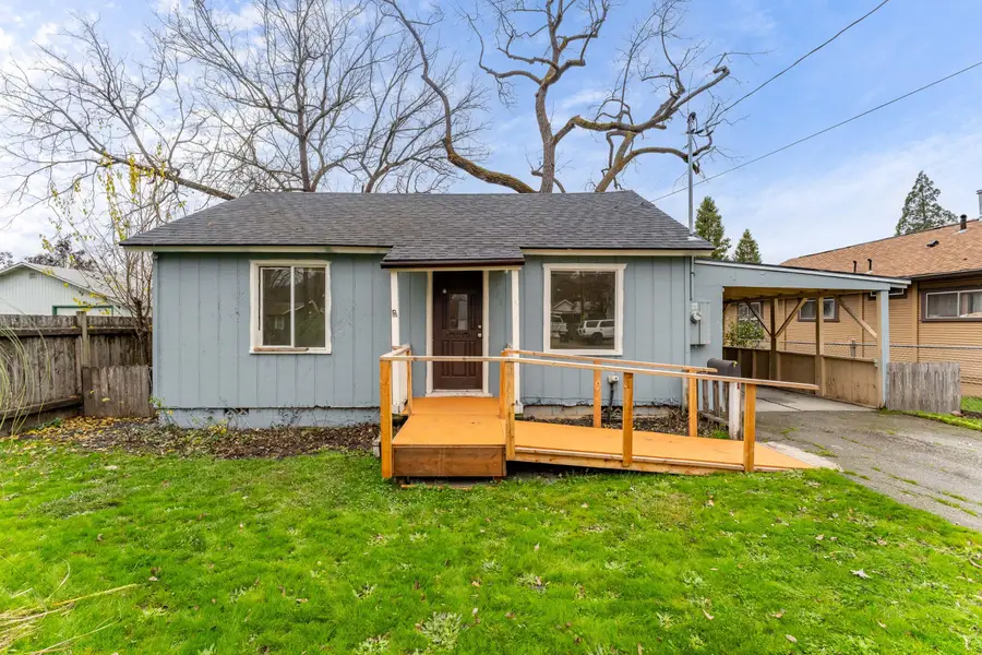 609 SE Riverside, Grants Pass, OR 97526 - Image #2