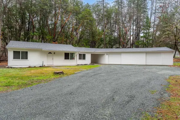 1707 Foots Creek L Fork, Gold Hill, OR 97525