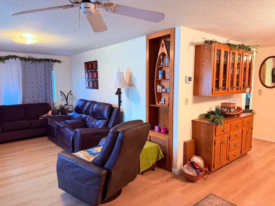 465 S 3rd, Jacksonville, OR 97530 - Image #3