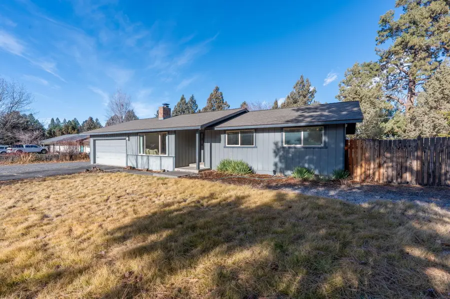 21058 Azalia, Bend, OR 97702 - Image #2