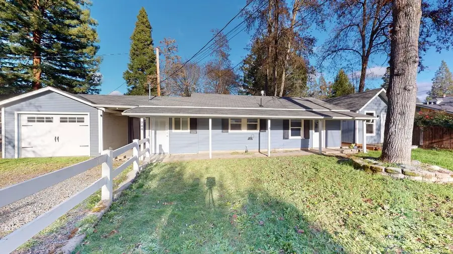 744 NW 2nd, Grants Pass, OR 97526 - Image #2