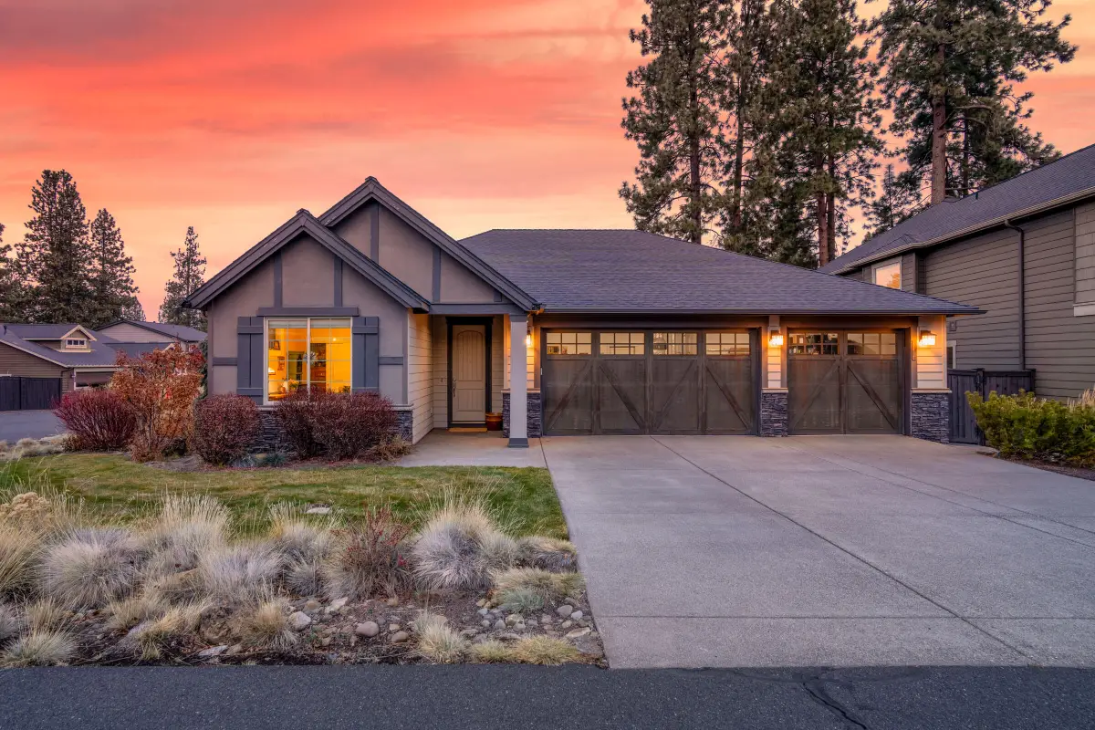 60414 Hedgewood, Bend, OR 97702 - Image #1