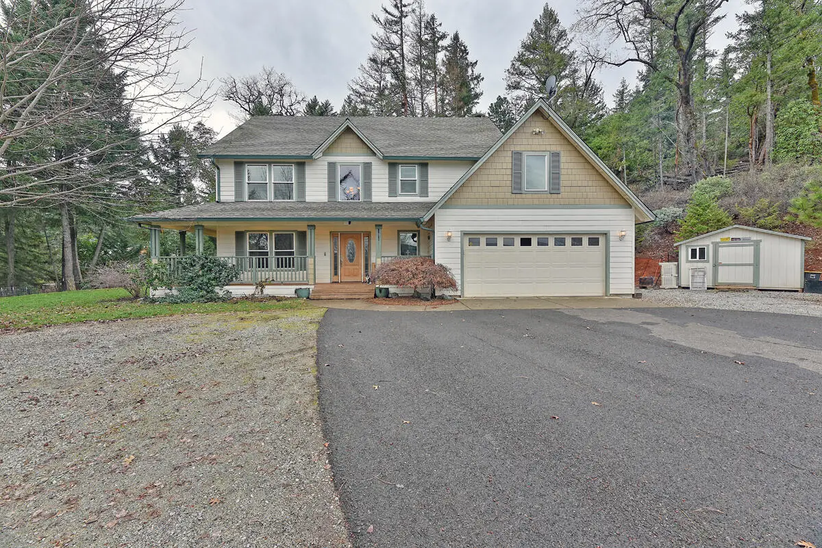 301 Leeannas, Shady Cove, OR 97539 - Image #1