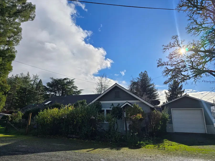 24127 Redwood, Kerby, OR 97531 - Image #2