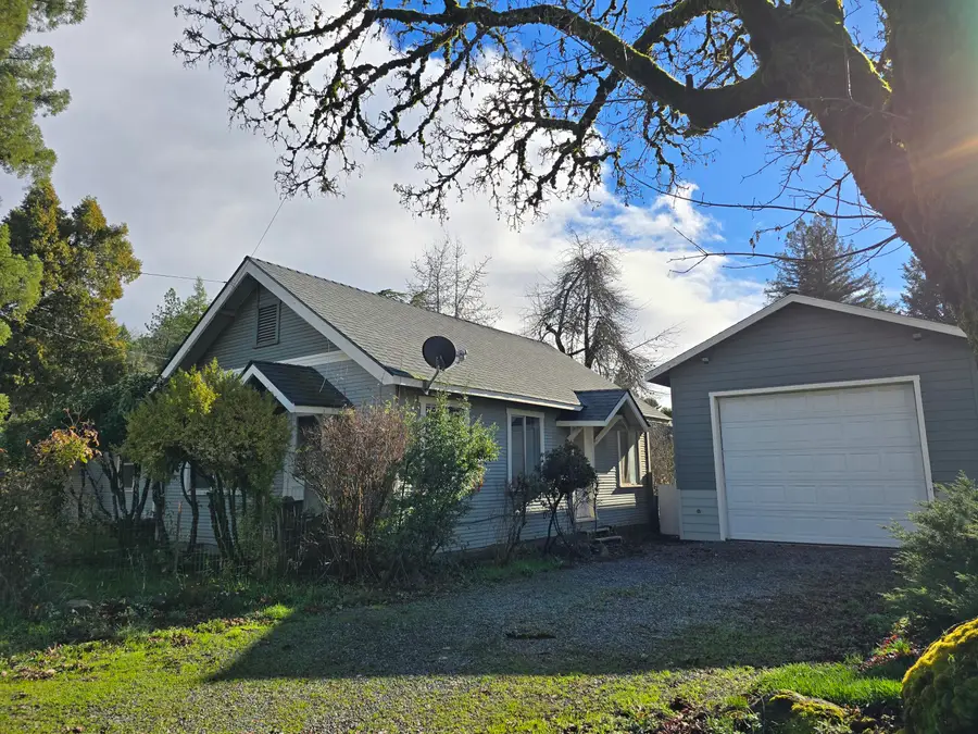 24127 Redwood, Kerby, OR 97531 - Image #3