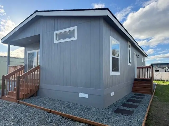 3601 Avenue C, White City, OR 97503 - Image #2