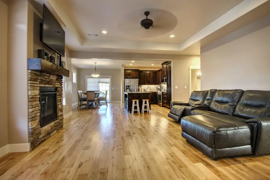 3835 Creek Mont, Medford, OR 97504 - Image #2