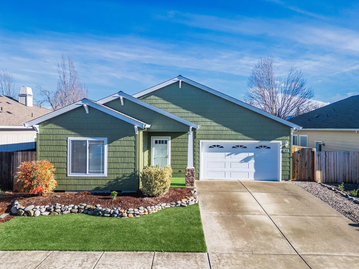 827 Isherwood, Central Point, OR 97502 - Image #1