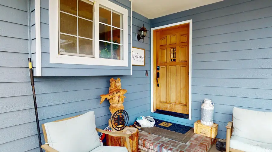 606 SW Larch, Grants Pass, OR 97526 - Image #2