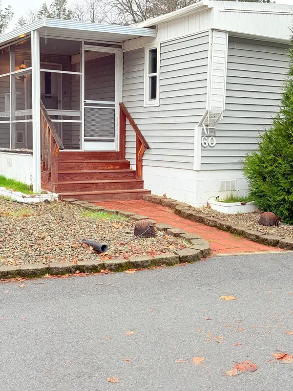 222 Ollis, Cave Junction, OR 97523