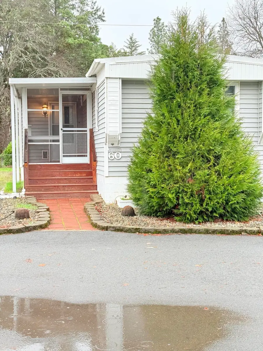 222 Ollis, Cave Junction, OR 97523 - Image #2