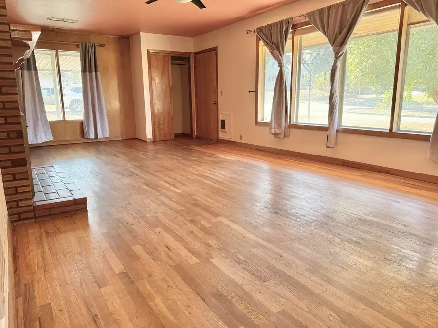 1407 California, Klamath Falls, OR 97601 - Image #3