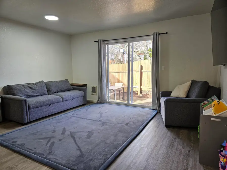 2240 Maplewood Drive S, Salem, OR 97306 - Image #3