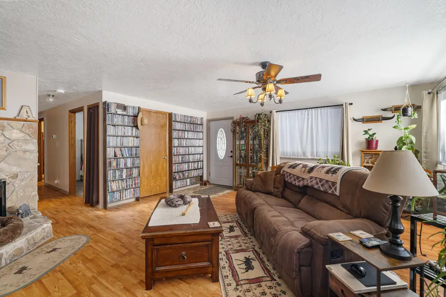 53465 Kokanee, La Pine, OR 97739 - Image #3