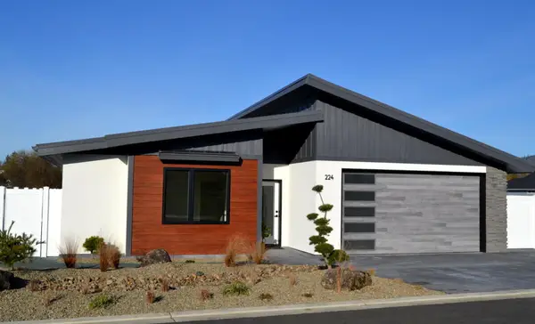 224 SW Deer Meadow, Grants Pass, OR 97527