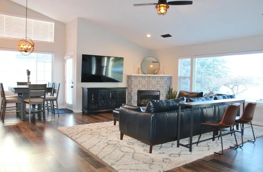 945 Hanks Street, Klamath Falls, OR 97601 - #3