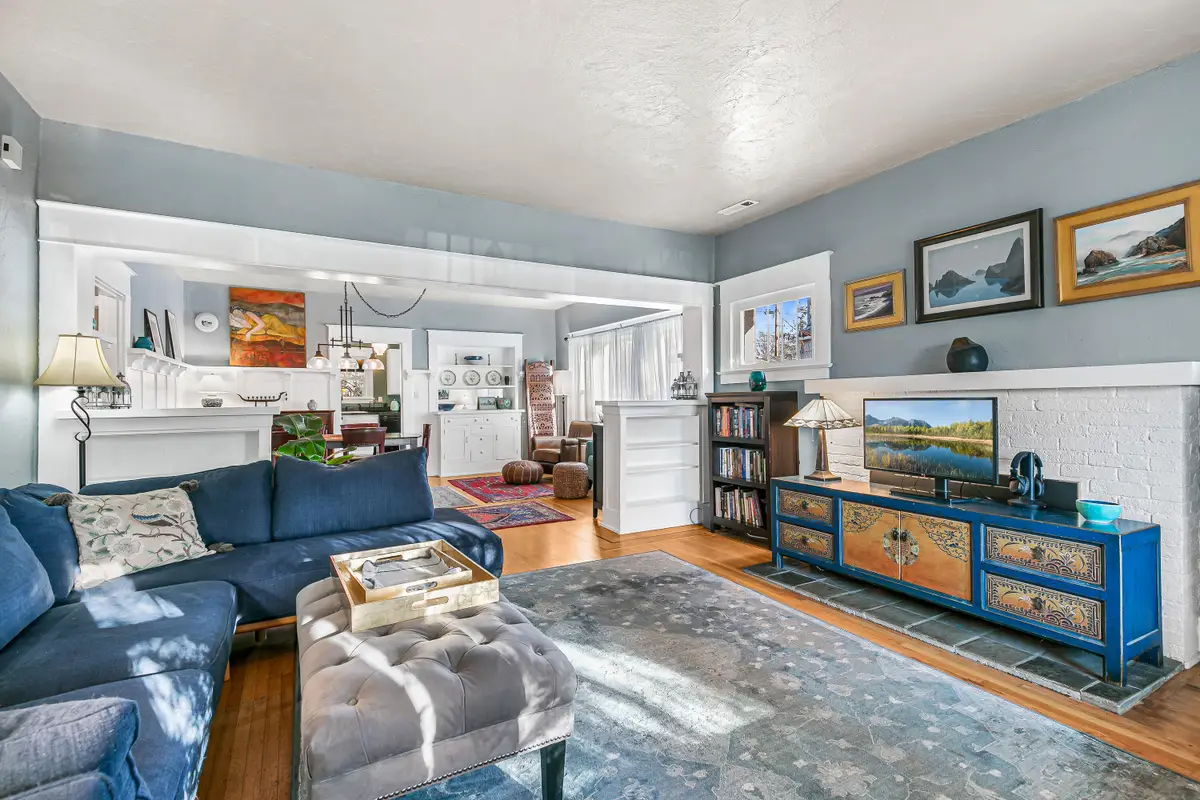 408 N Ivy, Medford, OR 97501 - Image #1