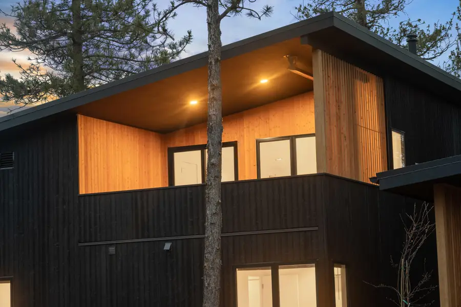 630 W Sprout, Sisters, OR 97759 - Image #2